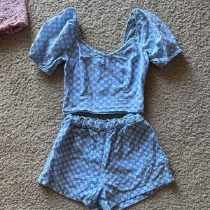 Abercrombie & Fitch Blue Set crop top and shorts